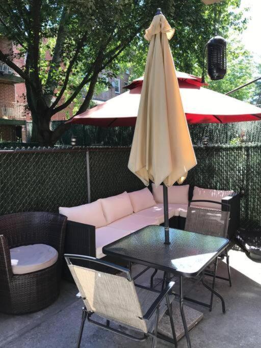 Brooklyn Spacious Space With Private Entrance, Bathroom, & Backyard - Full-Kitchen 纽约 外观 照片
