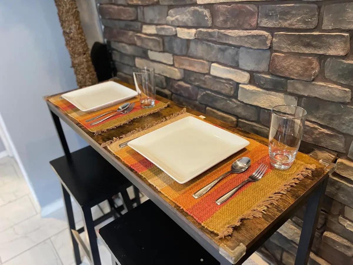 Brooklyn Spacious Space With Private Entrance, Bathroom, & Backyard - Full-Kitchen 纽约 外观 照片