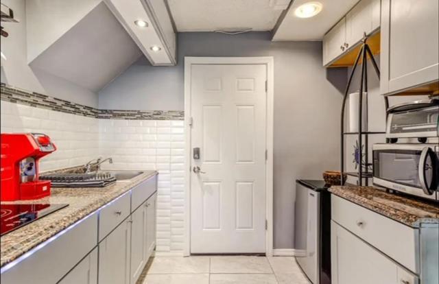 Brooklyn Spacious Space With Private Entrance, Bathroom, & Backyard - Full-Kitchen 纽约 外观 照片